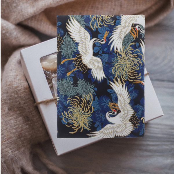Protège-livre élégant en tissu avec un design japonais