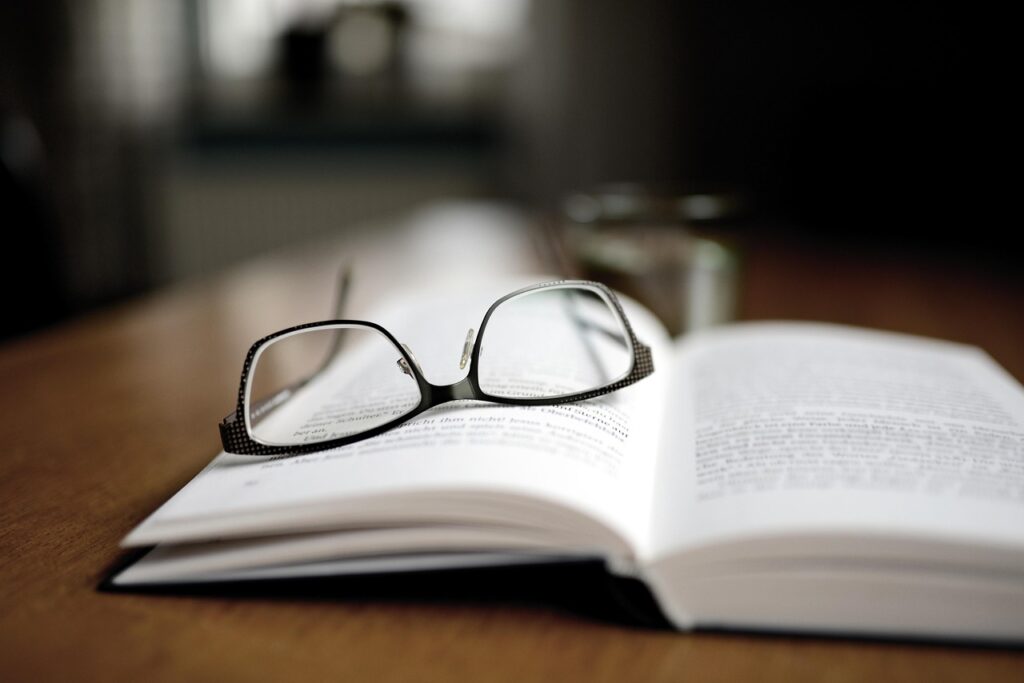 Impression d’un livre en autoédition : quels critères considérer pour choisir une imprimerie spécialisée ? 7 Impression d’un livre en autoédition : quels critères considérer pour choisir une imprimerie spécialisée ?